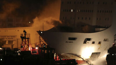 Bangladeş'te feribot yangını: Çok sayıda ölü var!