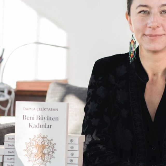 Edebi annelerle keşfedilen bir hayat