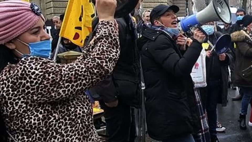 Paris'te protesto: Macron mutasyonu çok tehlikeli