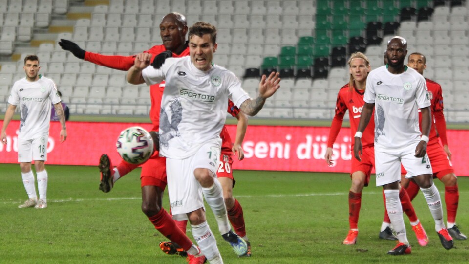 Beşiktaş, Konyaspor'a konuk olacak