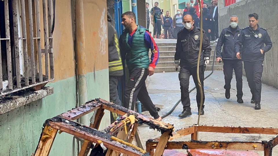 Faciadan dönüldü! Bebeği komşuları kurtardı