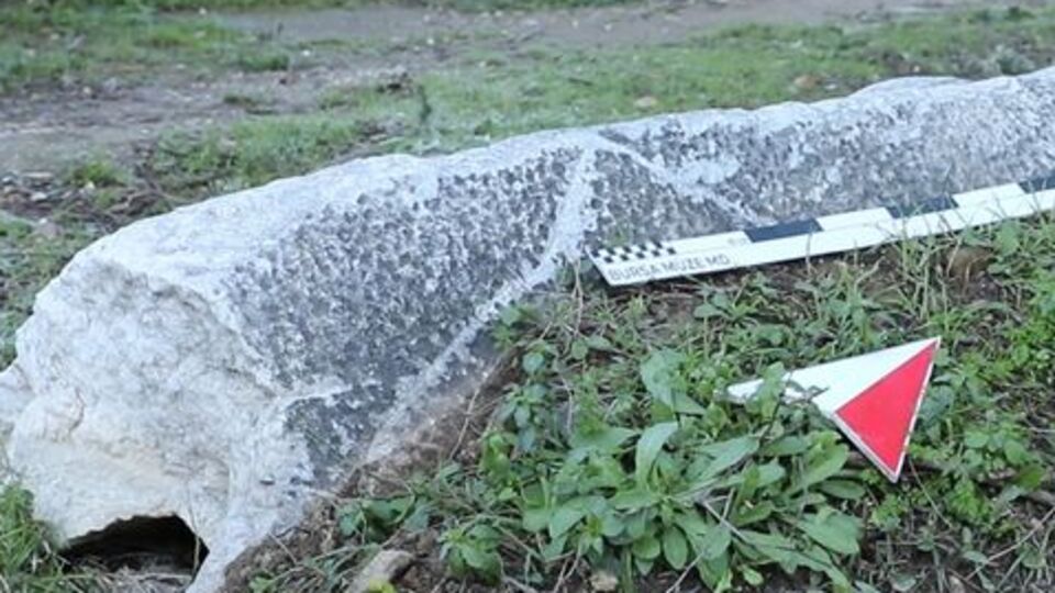 Büyük bölümü toprağın altınaydı... Vatandaşlar buldu