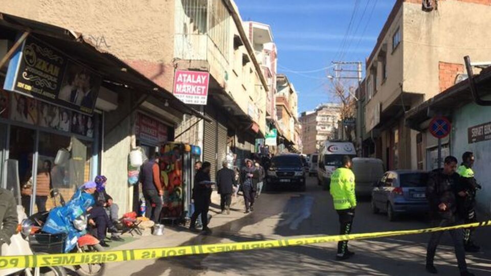 Mangal kömürü iki can aldı