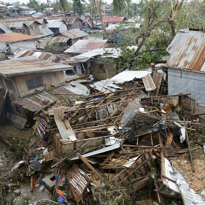 Filipinler'deki felakette can kaybı 400'e yaklaştı!