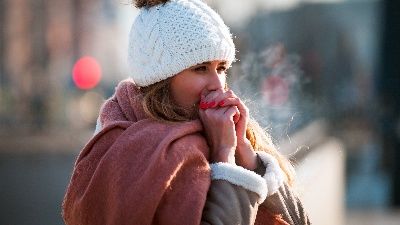 Soğukta yüzü korumamak felç nedeni