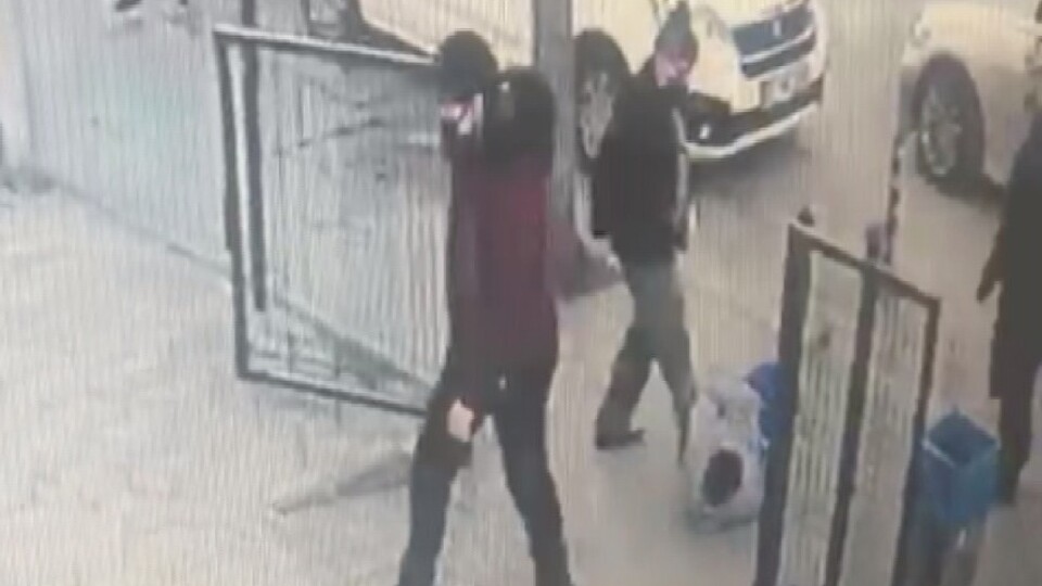 Engelli oğlunu tekmeleyen babaya gözaltı!