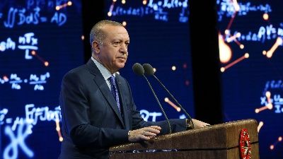 Cumhurbaşkanı Erdoğan: Cari fazla vereceğimiz günler yakın