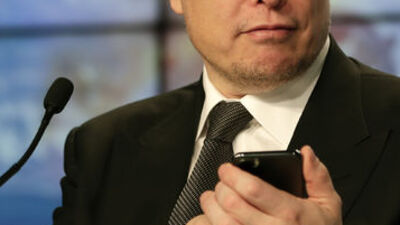 Elon Musk, Bitcoin'in mucidinin kim olduğunu açıkladı