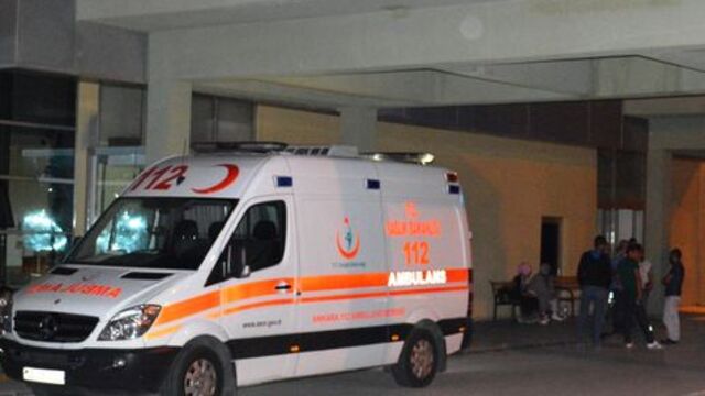 Uzaklaştırma kararı bulunan koca eşini öldürdü!
