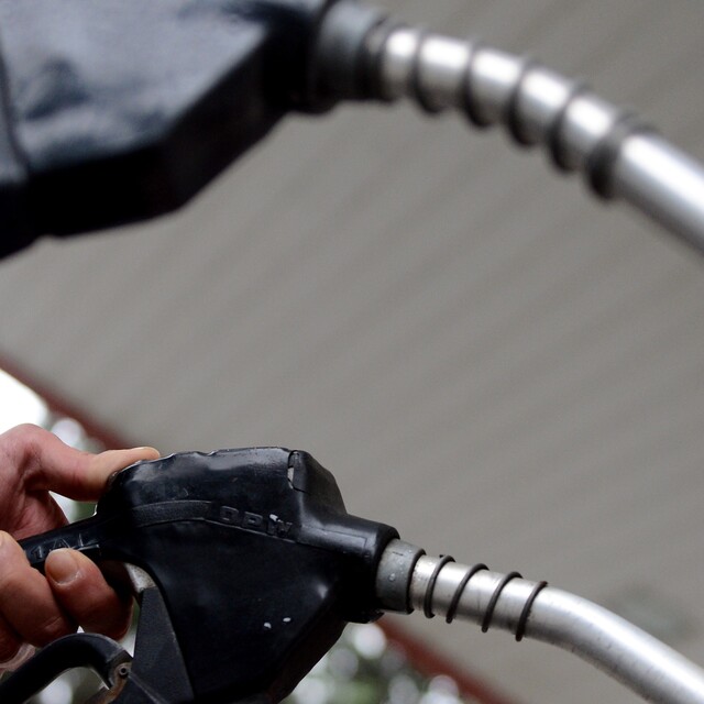 Benzine zam geldi