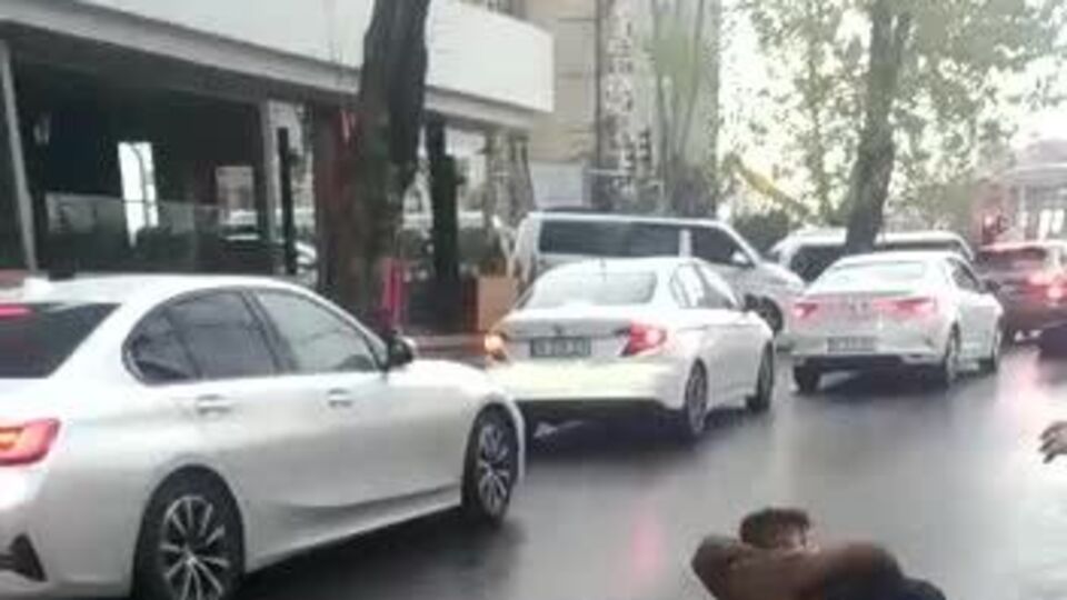 İETT şoförü tarafından dövülen gencin telefonu çalındı!