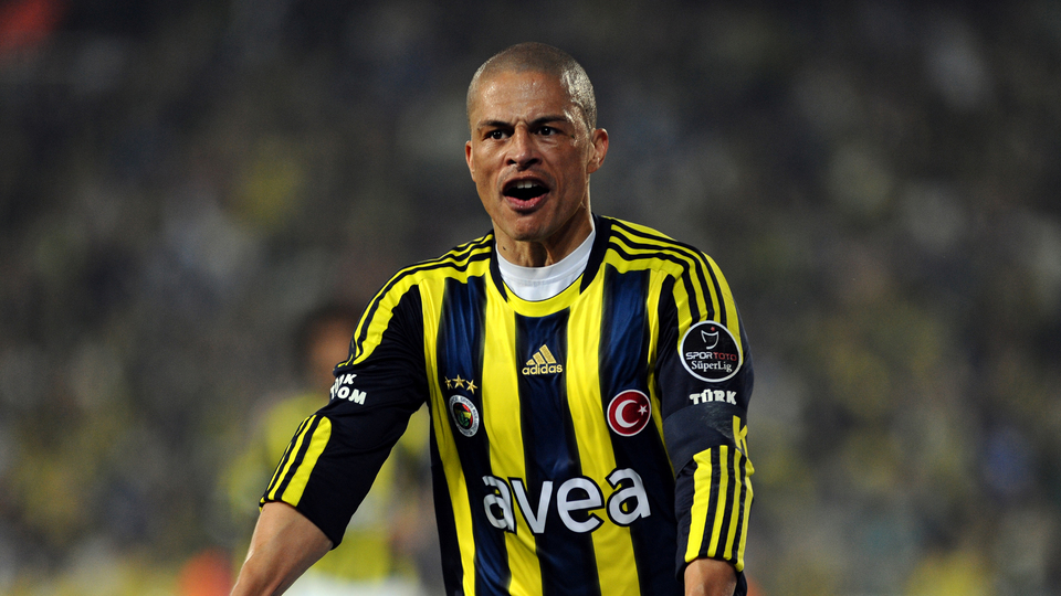 Alex'ten heyecanlandıran paylaşım!