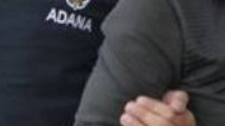 Husumetli dehşeti! Başkasını kafasından vurdu