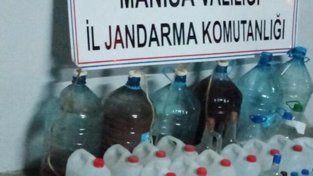 Manisa'da kaçak içki operasyonu: 2 gözaltı