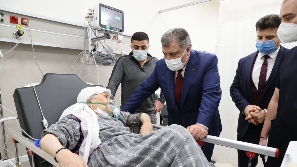 Bakan Koca'dan yeni yıl mesaisi