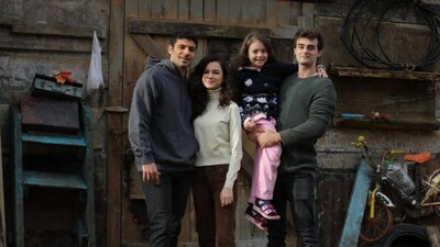 Kardeşlerim bu akşam yok mu?