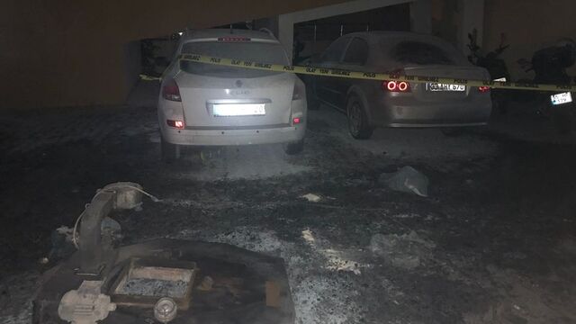 Patlayan kazan araç ve işyerlerine hasara yol açtı