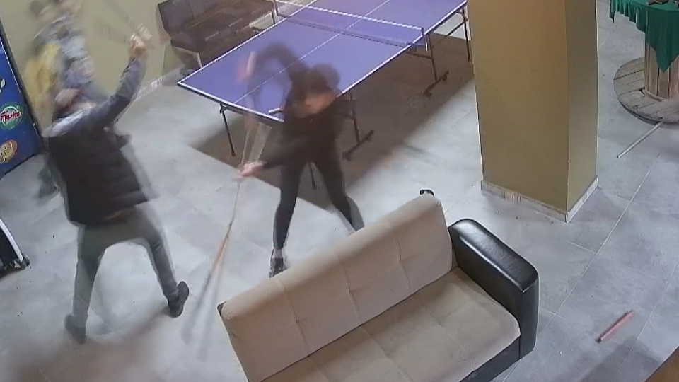 Feci kavga! İstekalar kafalarda kırıldı