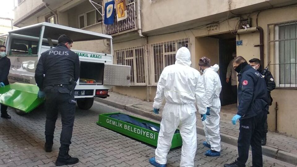 Oğluna tokat attı diye arkadaşını öldürdü!