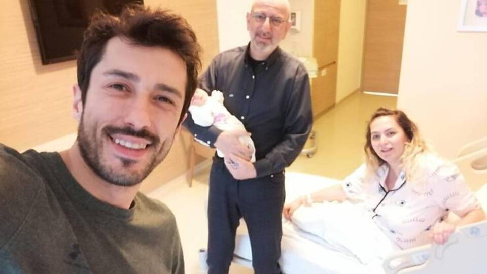 Ünlü oyuncu baba oldu
