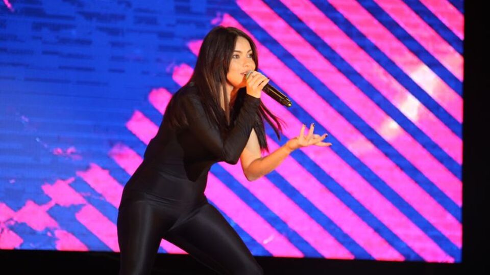 Şarkıcı Inna Kayseri'de konser verdi
