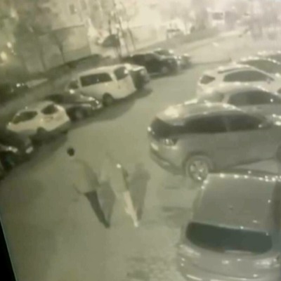 İstanbul'da otomobili kundaklayıp kaçtılar