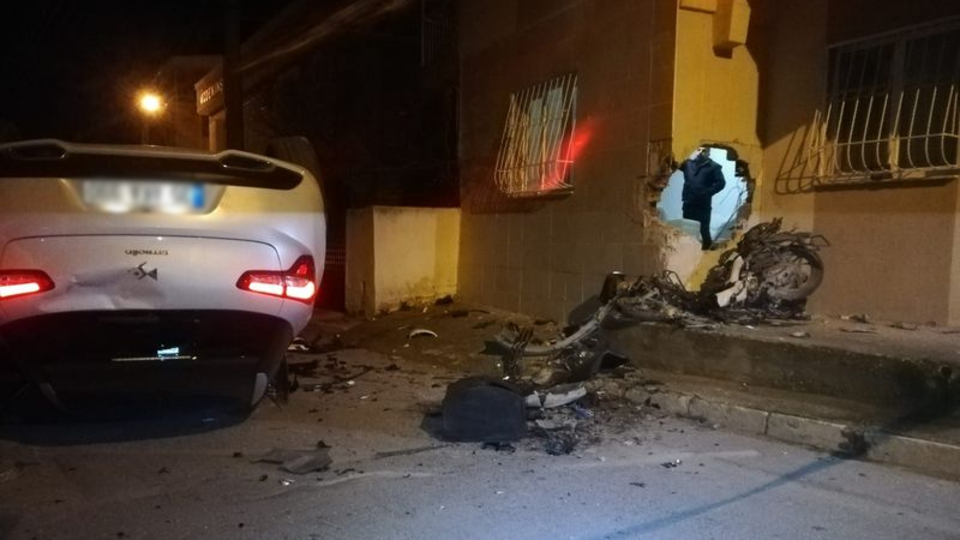 İzmir sokaklarında kanlı kovalamaca: 1 ölü 2 yaralı