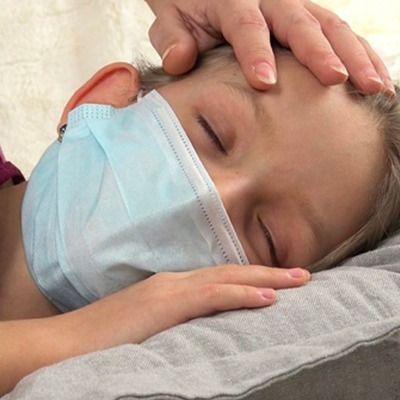 Aşılı ebeveynlerin günahı ne? Haksız yere cezalandırılıyorlar