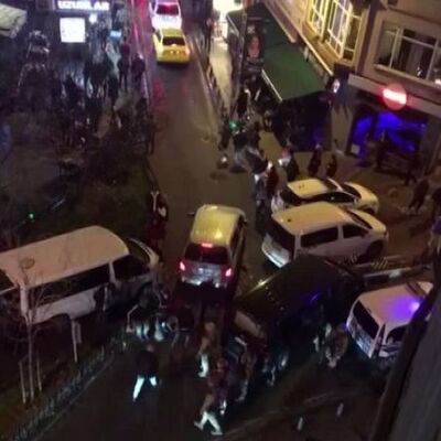 Kocasını bıçakladı kızını rehin aldı! Kadın cinneti!