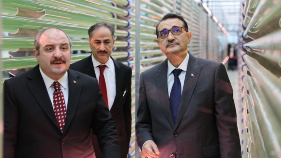 Yosundan jet yakıtı üretecek tesiste ilk test yapıldı