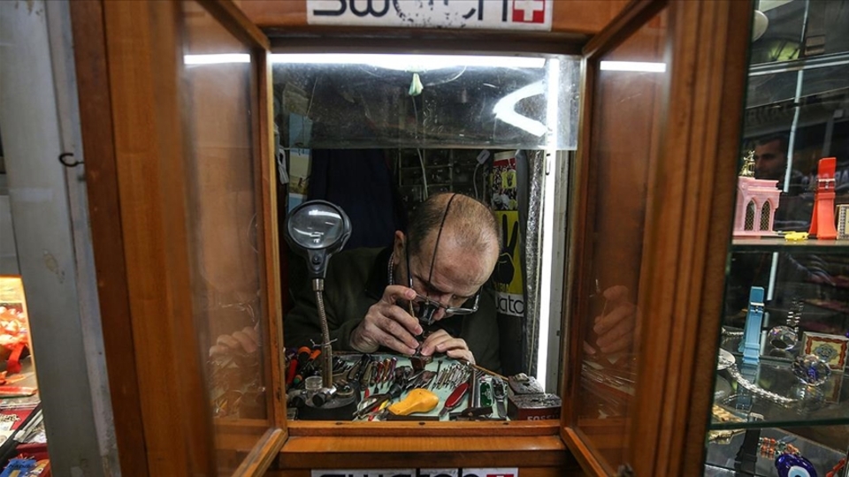 Saatleri Ayarlama Kabini