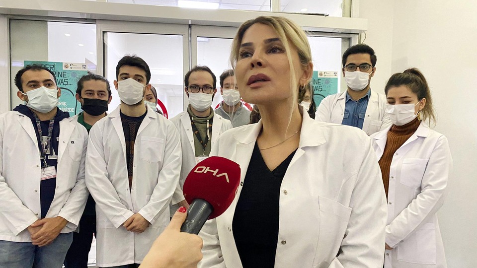 Omicron varyantı görülenlerde dikkat çeken belirti!