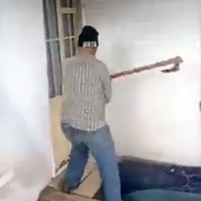 Hayvansever emekli polise baltalı saldırı