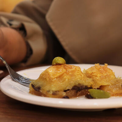 Antalya'da 'zehirli baklava' davası! Damat ve 2 arkadaşı için...