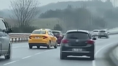 Trafikte dehşet! Bu da makasçı taksici