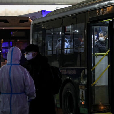 Çin'de COVID-19'a karşı 'para ödüllü' önlem