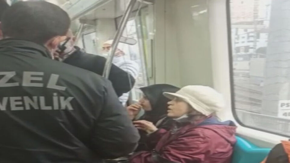 Marmaray'da yaşandı! Şoke eden olay!