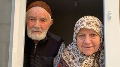 67 yıllık çift bir gün arayla korona kurbanı