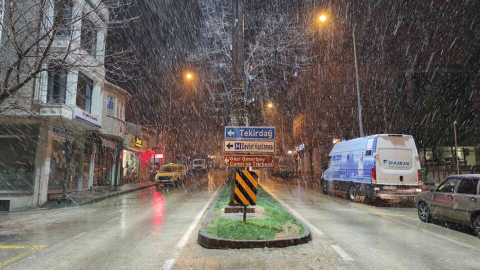 Tekirdağ'da kar ve fırtına