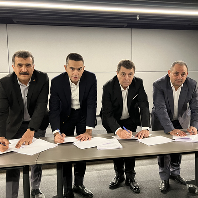 Yüz binlerce işçinin beklediği imzalar atıldı