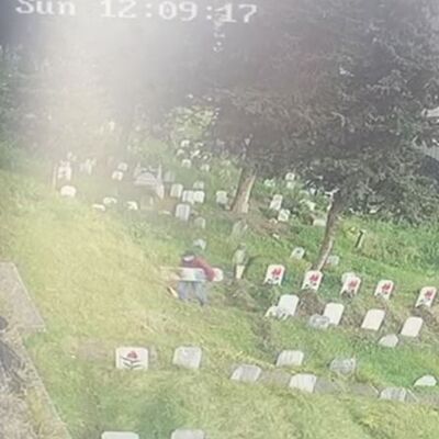 Tek tek söktü! "Şeytana uydum"