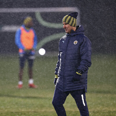 İsmail Kartal sahaya indi