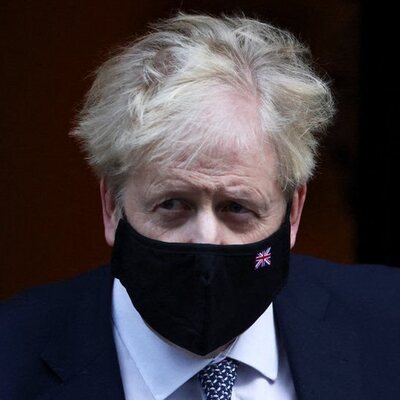 Özür dileyen ve istifası istenen Johnson'ı nasıl bir gelecek bekliyor?