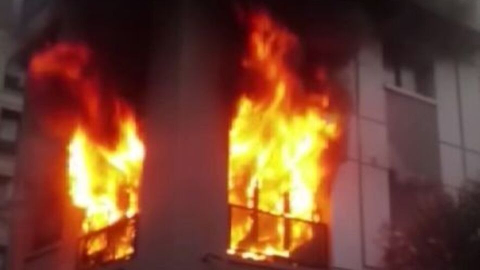 Kadıköy'deki yangında 1 kişi can verdi