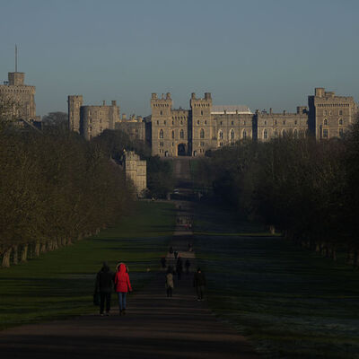 Prens Andrew'un unvanları geri alındı
