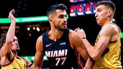 Ömer Faruk'tan double-double