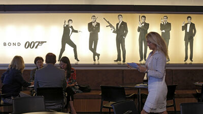 Çin'den İngiltere'ye 'Bond'lu tepki