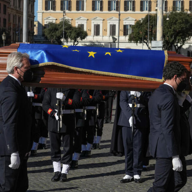AP Başkanı Sassoli için Roma'da cenaze töreni