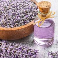 Lavanta yağının faydaları...