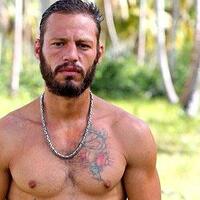 Survivor Atakan kimdir?